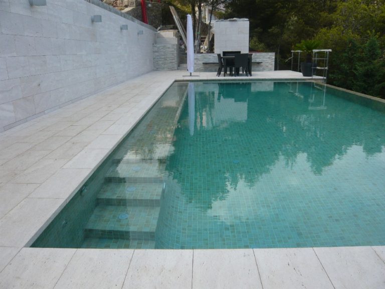 Cómo eliminar el polen de tu piscina