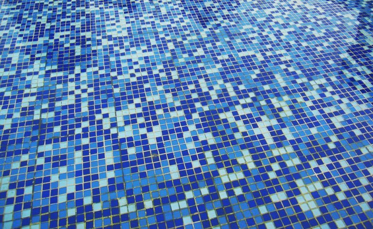 Consejos para reparar una piscina