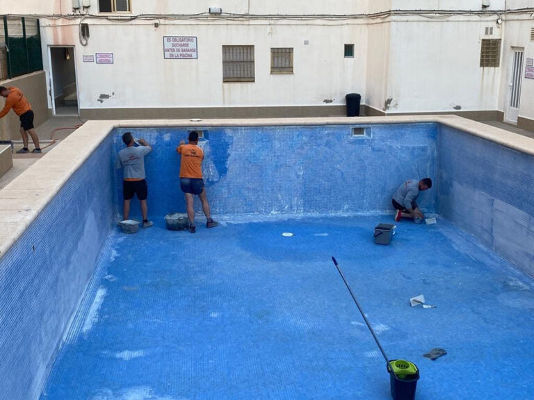 Reparaciones de piscinas en Barcelona según el material utilizado