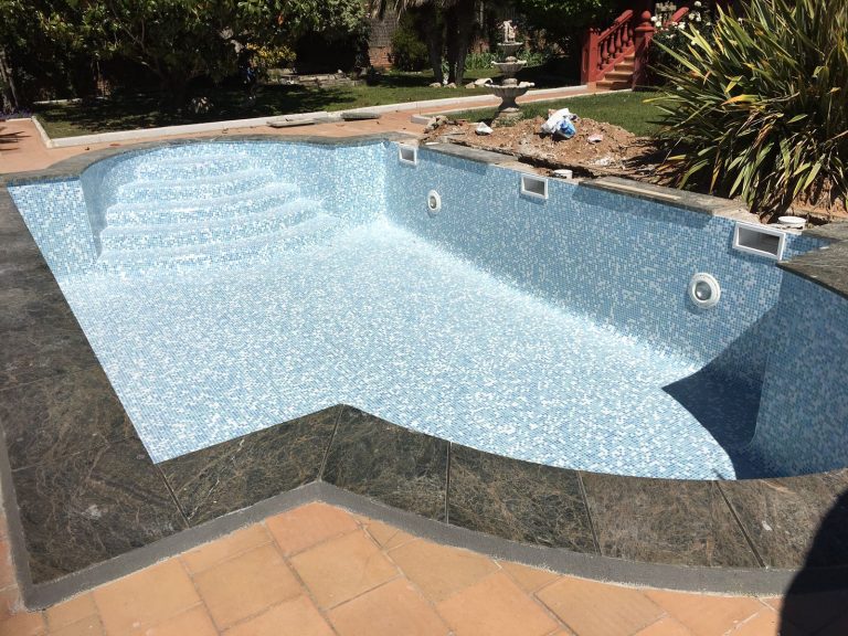 Realiza la construcción de tu piscina en Sant Cugat durante los próximos meses