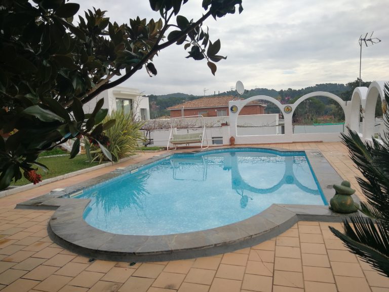 La construcción de una piscina de sal
