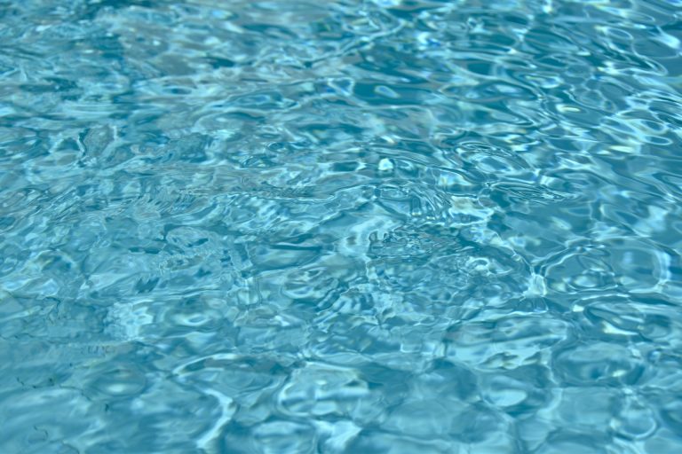 Contar con una empresa de piscinas en Sant Cugat es una inversión inteligente
