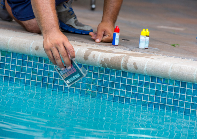 ¿Por qué debes realizar una rehabilitación de piscinas en Sabadell?