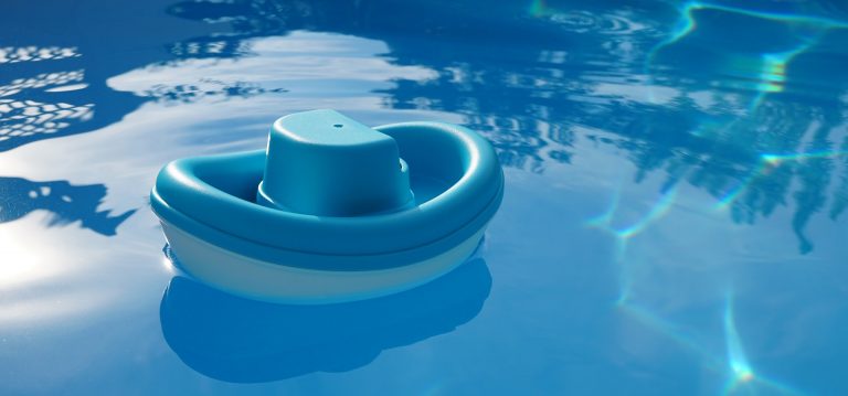 Las tareas de mantenimiento de piscinas en Granollers que puede realizar usted mismo