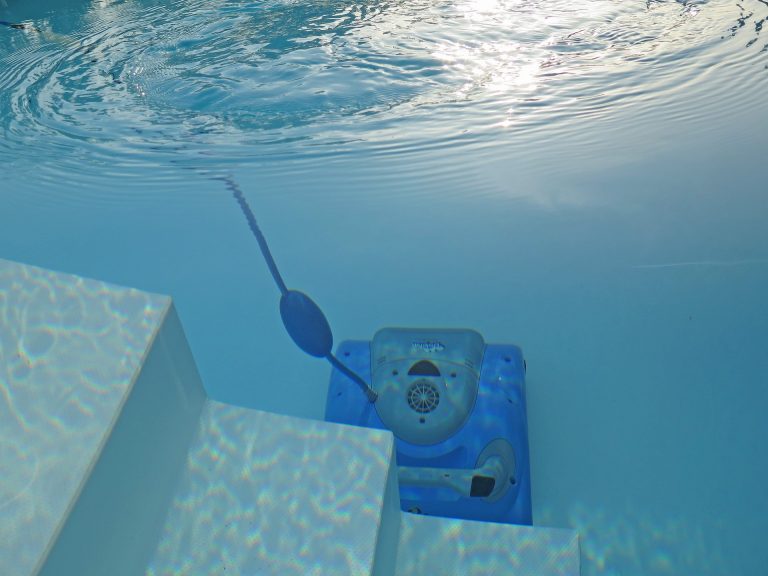 Las tareas que debe realizar para asegurar el mantenimiento de piscina en Barcelona