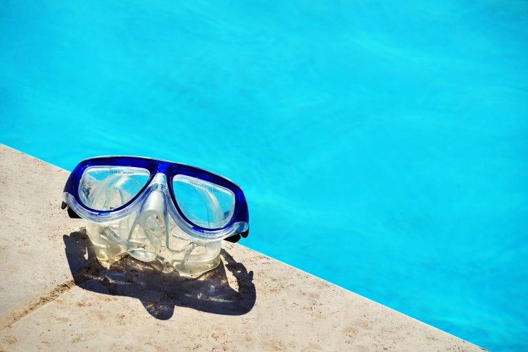 Los beneficios mentales y físicos de contar con una piscina de obra en Sabadell