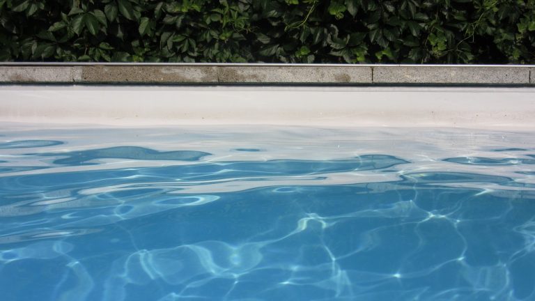 Reparación de piscinas en Sant Cugat: un trabajo que requiere de profesionales con experiencia