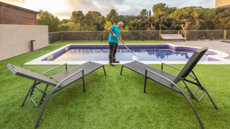 EL MANTENIMIENTO DE LA PISCINA EN TEMPORADA