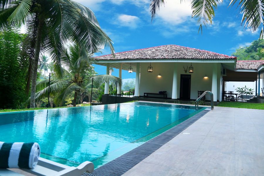 piscina hotel