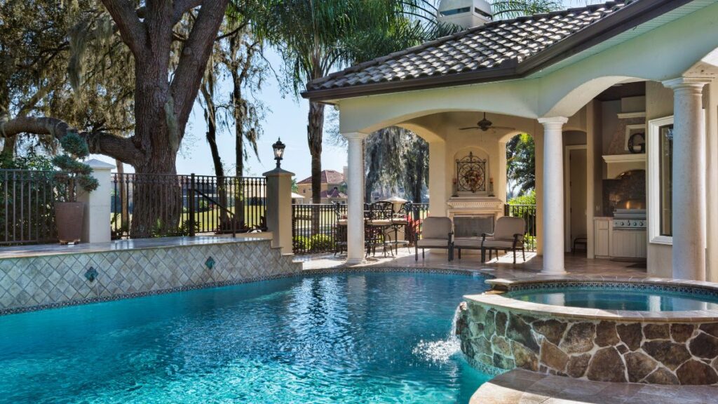 casa con piscina