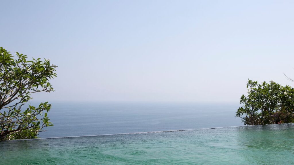 infinity pool