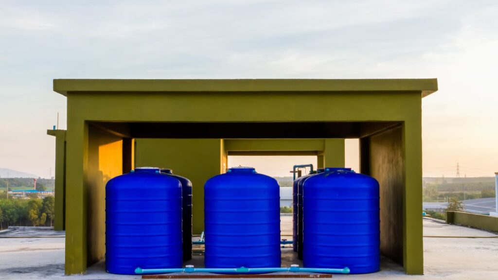 depósitos de agua para piscina