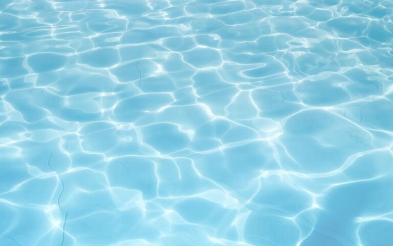 Sellos, válvulas y juntas: clave para reparar filtro de piscina y mantener agua cristalina