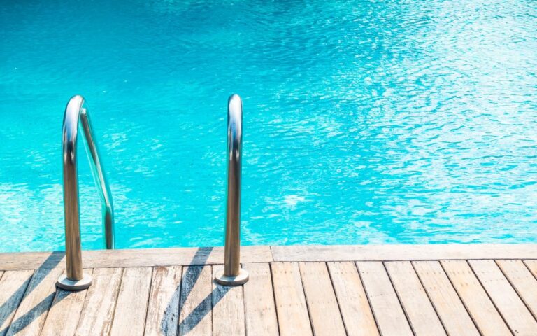 Reparación de piscinas de obra para recuperar la estanqueidad total