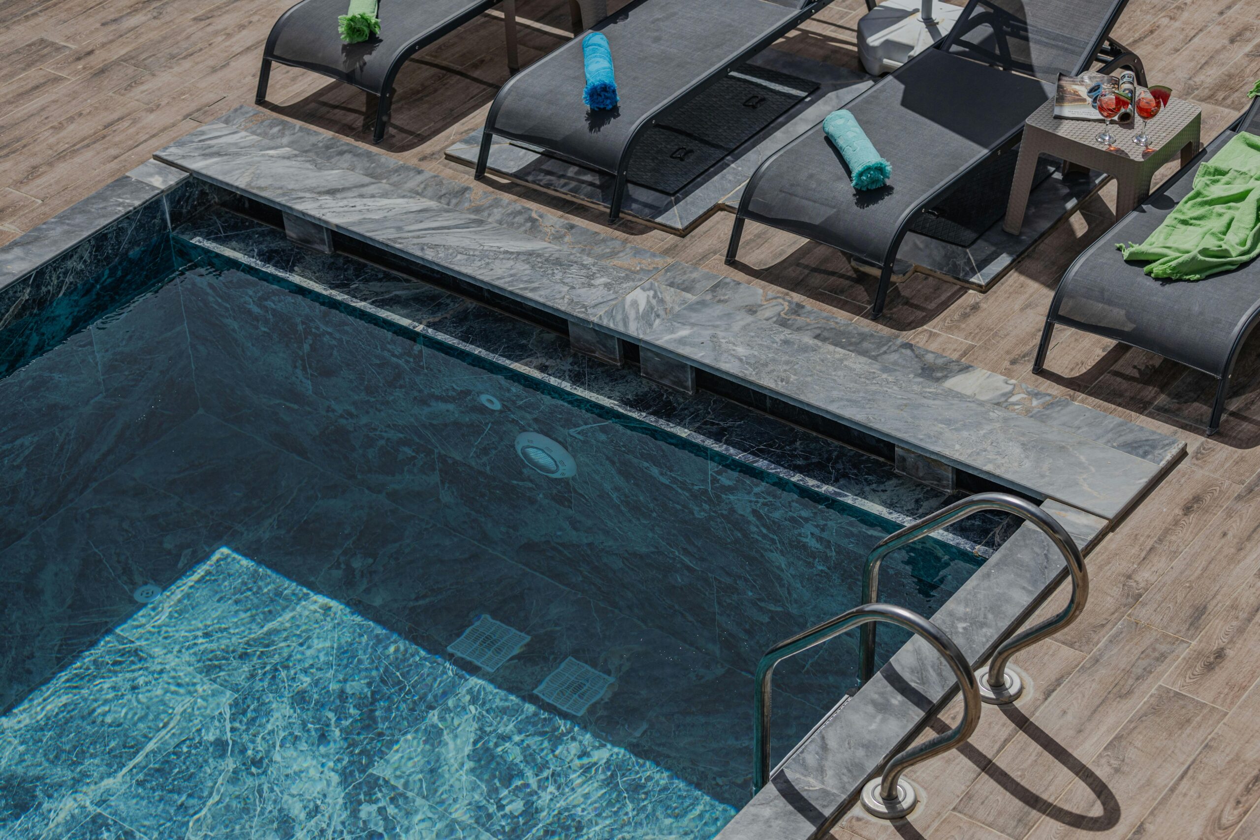 Cambio de accesorios de piscina en Granollers