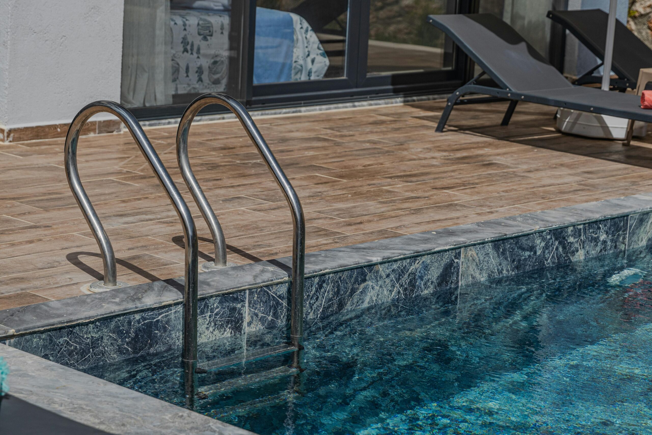Cambio de accesorios de piscina en Granollers